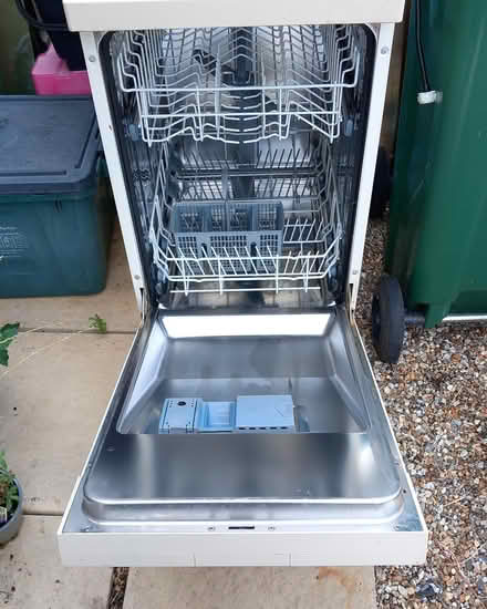 Photo of free Hotpoint Slimline dishwasher (Worcester Park) #2