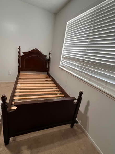 Photo of free Twin bed frame/storage (San Pedro.) #1