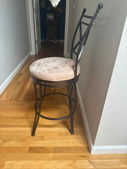 Photo of free Singe Counter height stool (Cambrian/san jose) #2