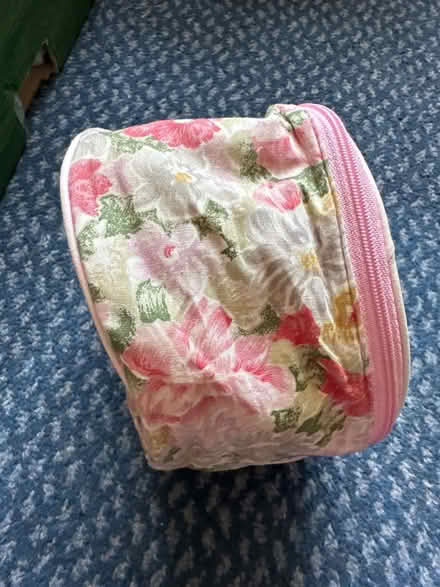 Photo of free Small round make up Bag (Ashford TW15) #3