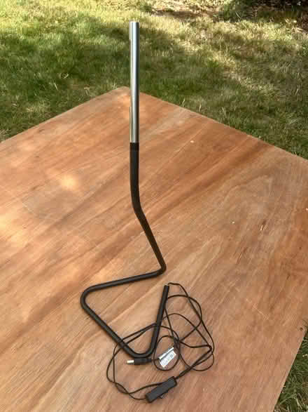 Photo of free IKEA desk lamp (Hook RG27) #2