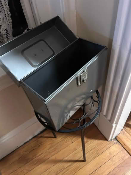 Photo of free Steek File Box with Lock (Beacon Hill) #1