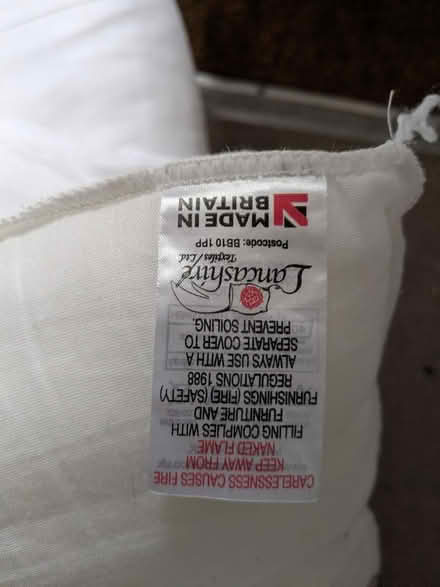 Photo of free 4 cushions (Herne Hill SE24) #2