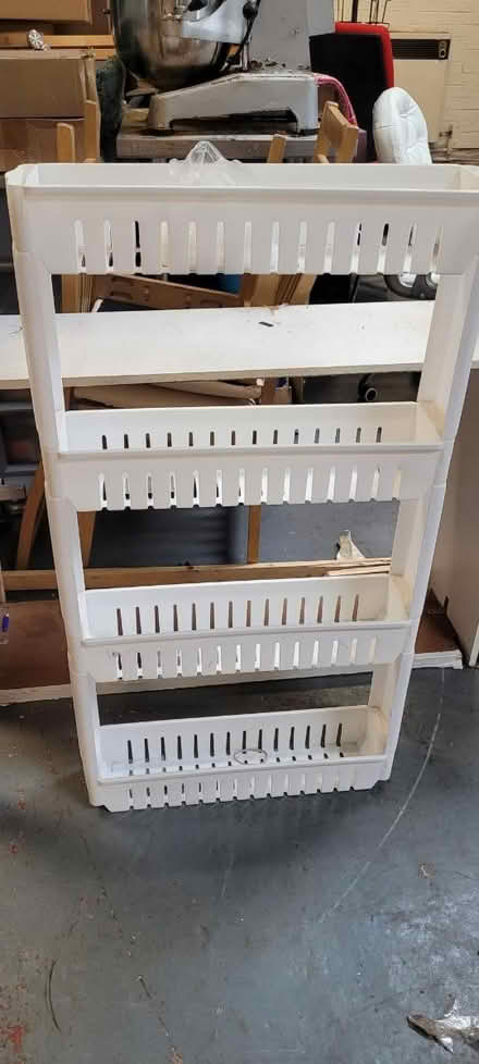Photo of free White shelve (Nottingham) #1