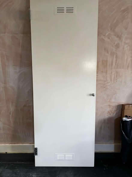 Photo of free White internal vented door — 198 × 75 × 3.5 cm (Lavender Hill SW11) #1