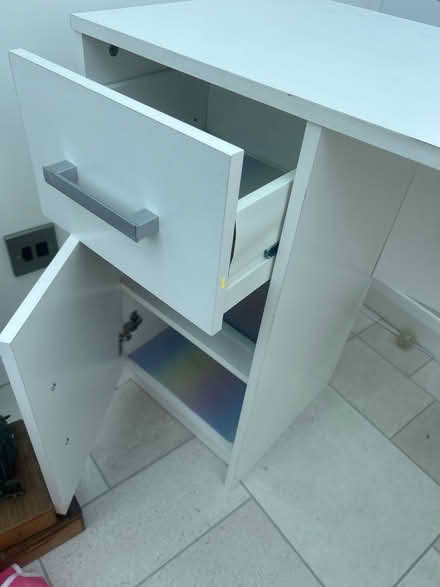 Photo of free Desk with drawers in white (LE6 Groby Leicester) #3