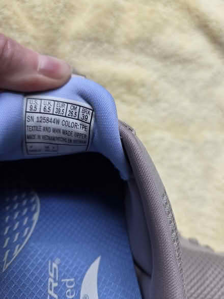 Photo of free Sketchers, 9.5wide womens (Laurel) #2