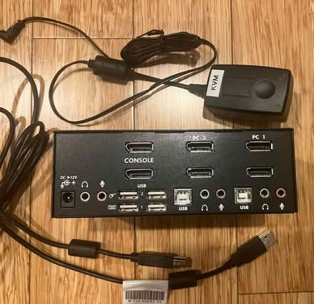 Photo of free Dual DisplayPort KVM switch (Fremont-Sundale/28 Palms) #2