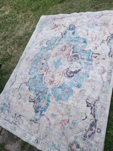 Photo of free Large Rug (M30 7EH) #1