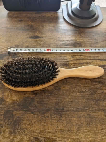Photo of free Hairbrush with medium softness bristles (Harrogate HG1) #1