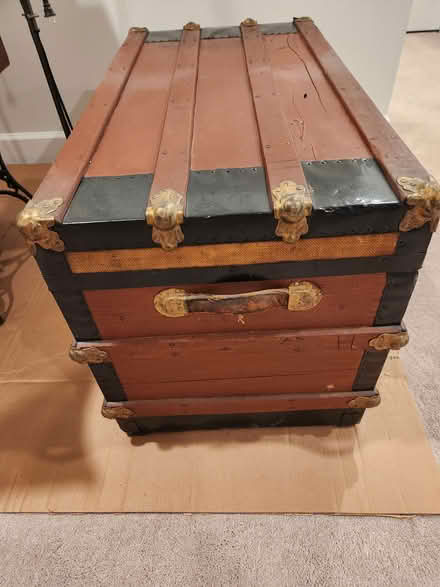 Photo of free vintage trunk (Urbana, MD) #3