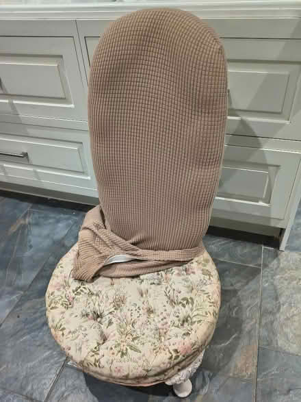 Photo of free Nursing chair (East Hill DA1) #2