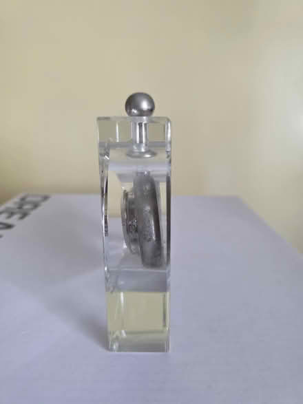 Photo of free glass block desk clock (South Ozone Park) #2