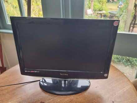 Photo of free Tv and dvd player (West Pennard BA6) #1
