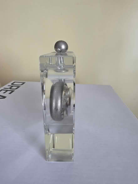 Photo of free glass block desk clock (South Ozone Park) #4