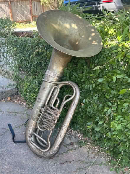 Photo of free Sousaphone Tuba (San Anselmo on Butterfield) #2