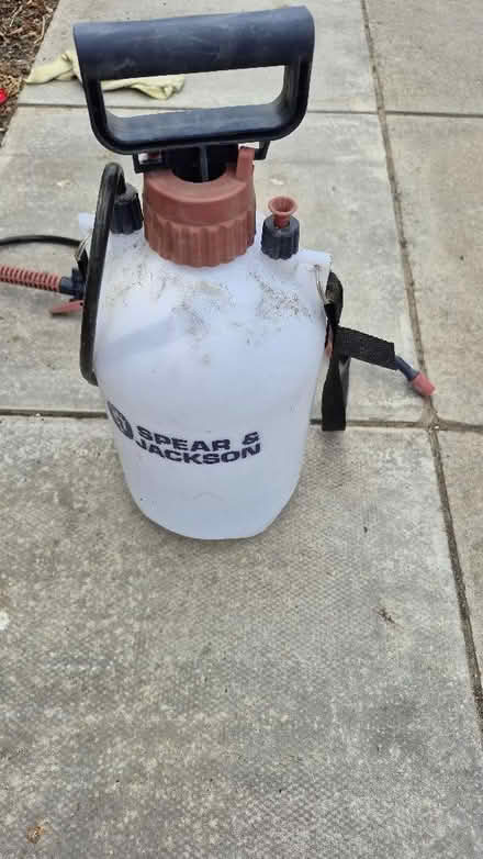 Photo of free Spear & Jackson White Pump Action Pressure Sprayer 5Ltr (Worle BS22) #2