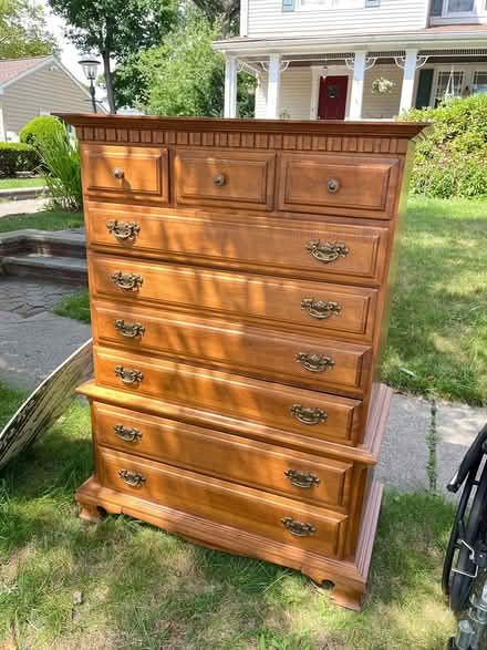 Photo of free Curb alert - Dresser (Oradell) #1