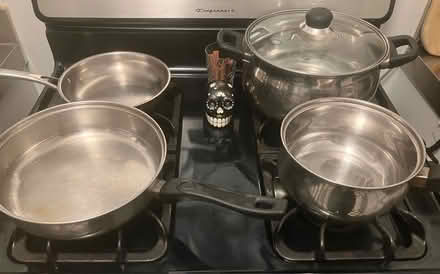 Photo of free Curb alert, Free pots and pans (13422 Huston St., Sherman Oaks) #1