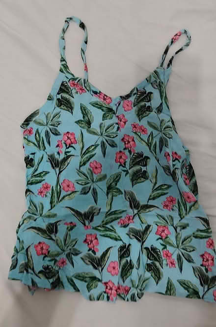 Photo of free Women's clothes (M/L) (Wembley HA0) #1