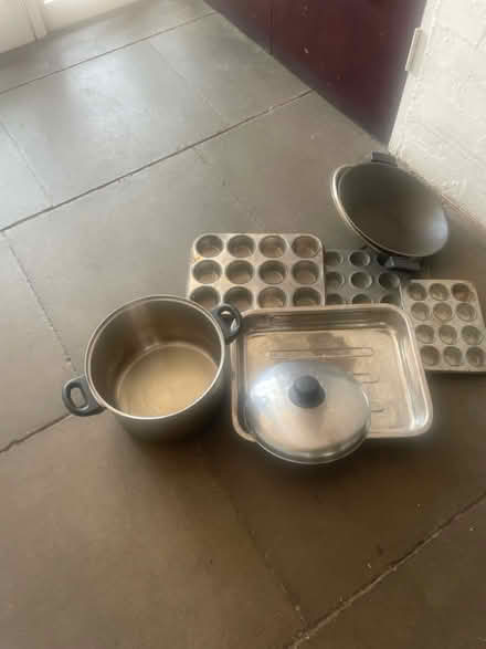 Photo of free Miscellaneous pots and pand (Strawberry Hill, TWICKENHAM) #2