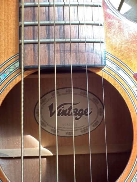 Photo of free Guitar w strap and stand (Liss GU33) #4