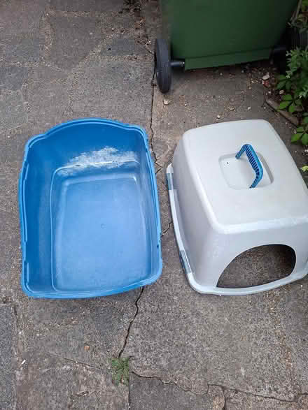 Photo of free Cat litter (Twickenham TW2) #3