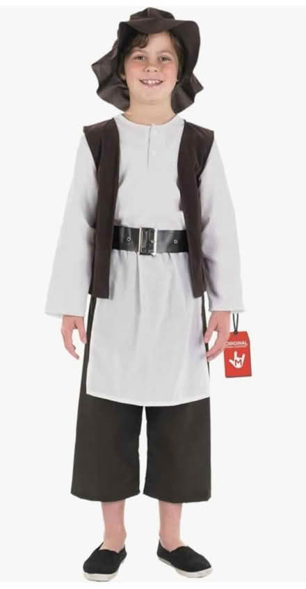 Photo of free Tutor boy costume (large) (Southbourne BH6) #3