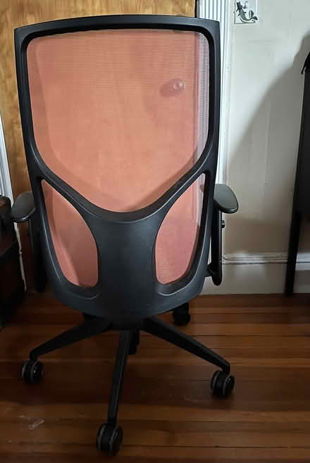 Photo of free Ergonomic Desk Chair (Teele Square) #3