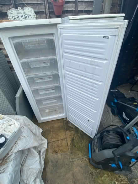 Photo of free Fridge & Freezer (Watford WD25) #3