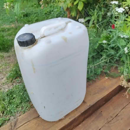 Photo of free 25 litre container (Goosey SN7) #1