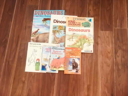 Photo of free Dinosaur Books (Dunblane FK15) #1