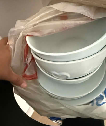 Photo of free Plates and bowls set (Moorfields L3 2EZ) #3
