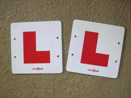 Photo of free L Plates (Cambuskenneth FK9) #1