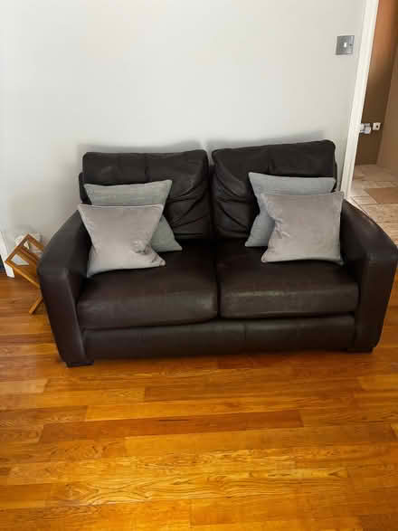 Photo of free Brown leather 2 seater settee (Braintree CM7) #1