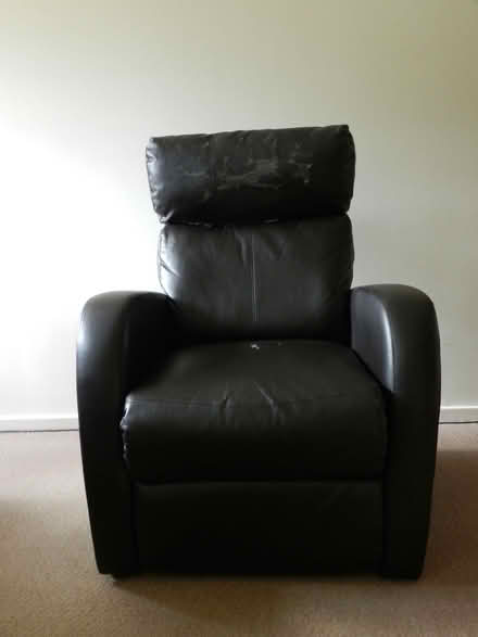 Photo of free Recliner (Doune FK16) #2