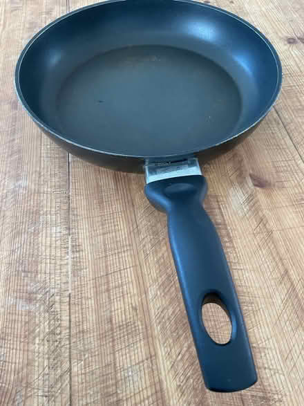 Photo of free 3 frying pans (Eastbourne BN21) #1