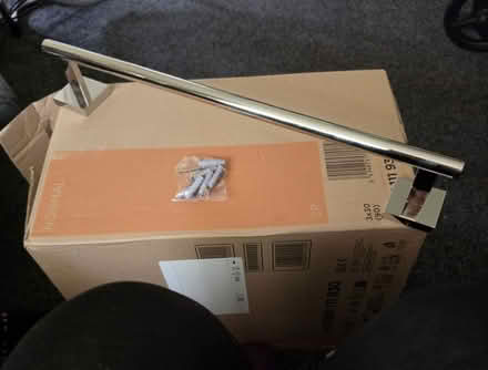 Photo of free 20" towel rail (Darlaston WS10) #1