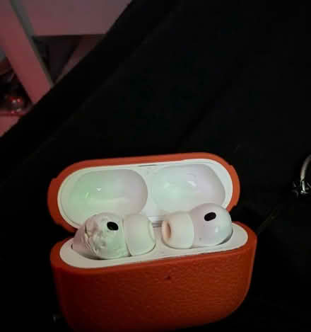Photo of Right AirPod Pro (3rd Gen 2022) (Flanderwell S66) #2