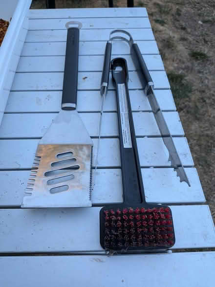 Photo of free BBQ Tools (Castlepoint BH8) #1
