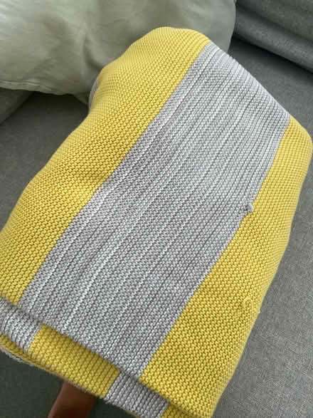Photo of free Grey and yellow blanket (Jersey Farm AL4) #1