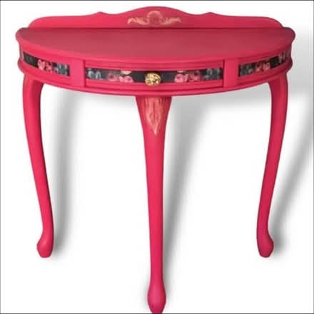 Photo of free Vintage queen Anne legs console (oxford OX4) #1