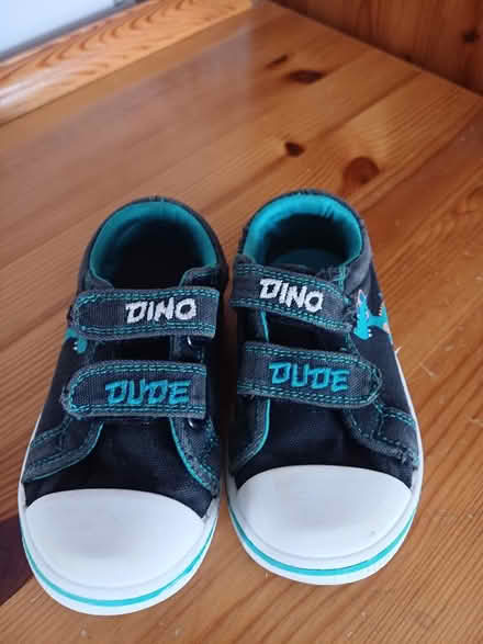 Photo of free Kids canvas shoes size 6 (Haylands Way MK41) #1