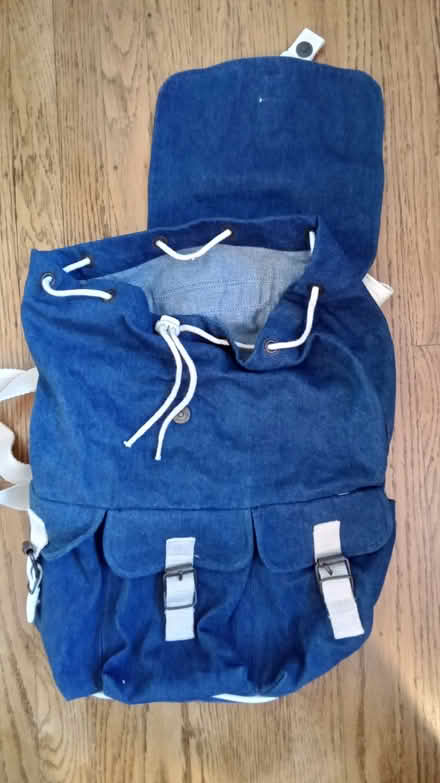 Photo of free Denim bag with pockets (Hawthorne Hills in NE Seattle) #1