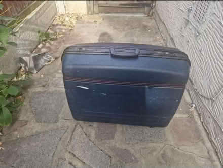 Photo of free suitcase #2 (Deghnem RM8) #3