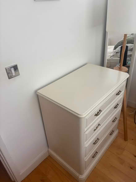 Photo of free Cream Chest of Drawers (Stoke Newington N16) #4