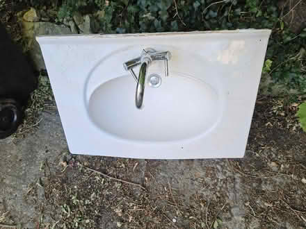 Photo of free Basin & Tap (Cashes Green GL6) #1