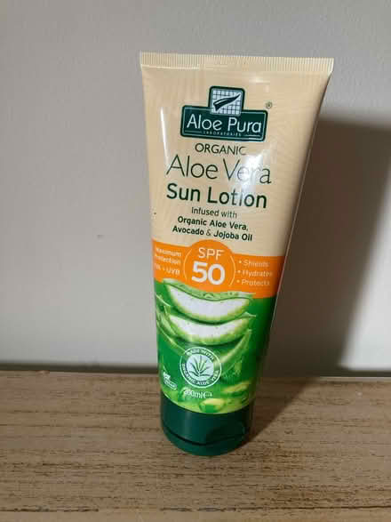 Photo of free SPF 50 sun cream (Matlock DE4) #1