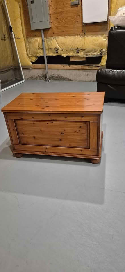 Photo of free Wood chest (Orleans) #1