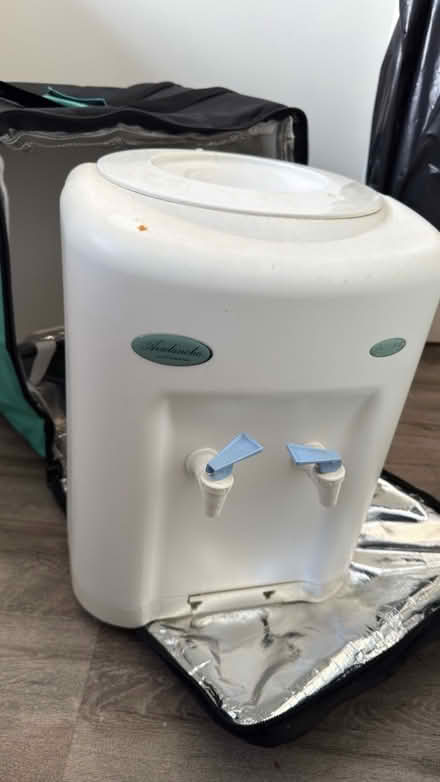 Photo of free water cooler (Wimbeldon SW19) #1